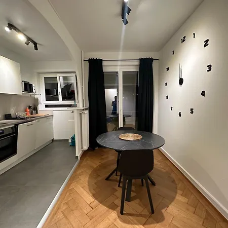 アパート Cosy In Flon *