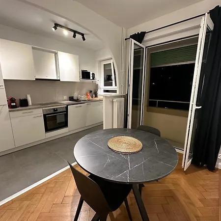 Cosy In Flon * Λωζάνη