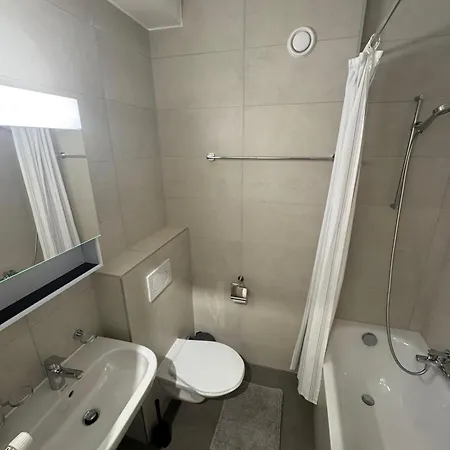Apartment Cosy In Flon *
