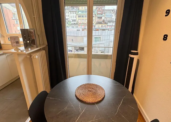 Cosy In Flon Daire Lozan